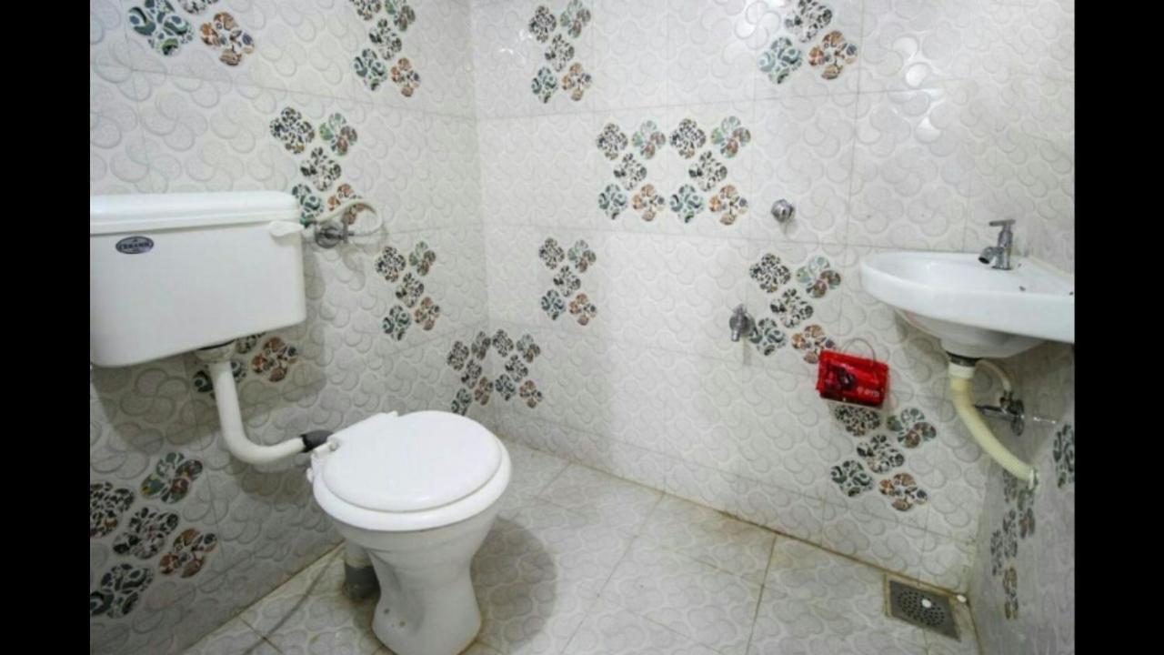 Hotel Honey Bunny Ahmedabad Extérieur photo